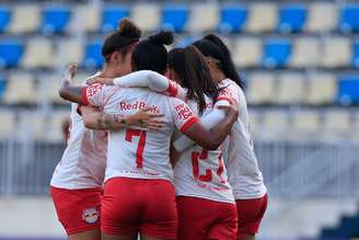 Jogadoras das Bragantinas. 