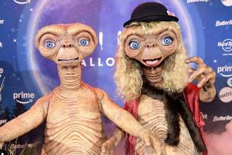 Heidi Klum e o marido se vestiram de E.T. para o Halloween