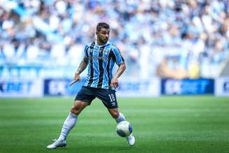 João Pedro em ação pelo Grêmio 