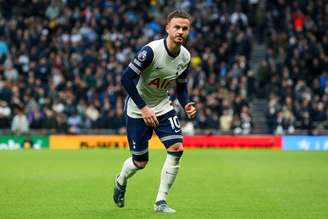 James Maddison (Tottenham) durante jogo contra o Fulham, no dia 01.12.2024 