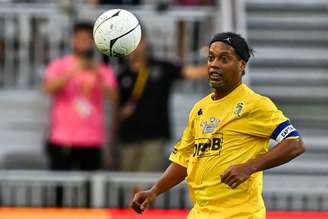 Ronaldinho Gaúcho em amistoso. 