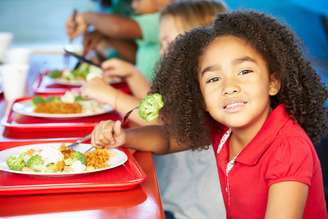 O fornecimento adequado de nutrientes é imprescindível para que qualquer criança tenha um bom desenvolvimento físico e intelectual