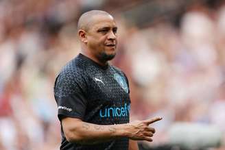 Roberto Carlos nega boatos de que está morando no CT do Real Madrid. 