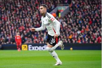 Andreas Pereira (Fulham) comemorando seu gol contra o Liverpool, no dia 14.12.2024 