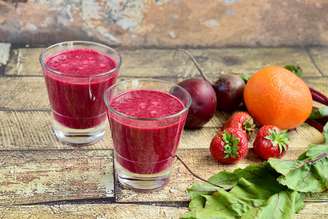 Suco de morango com beterraba e cenoura