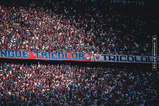 Torcida do Fortaleza na Arena Castelão. 