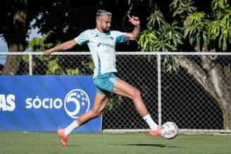 Fabrício Bruno revela bastidores da negociação para retornar ao Cruzeiro. 