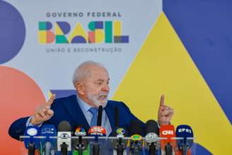 Lula voltou a criticar Trump um dia após dizer que o presidente dos Estados Unidos, Donald Trump, vive de "bravata".