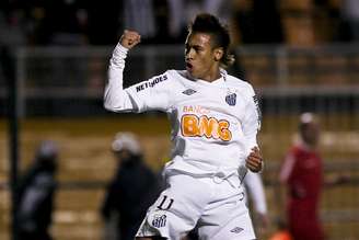 Neymar em 2011, jogando pelo Santos na Libertadores