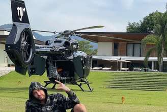 Helicóptero de Neymar foi personalizado com bancos de couro, com referências ao Batman.