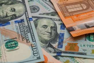 Salário em dólar para home office em fevereiro: veja empresas que estão contratando brasileiros