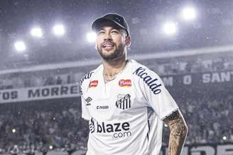 Neymar retornou ao Santos e estreia contra o Botafogo-SP nesta quarta-feira, 5