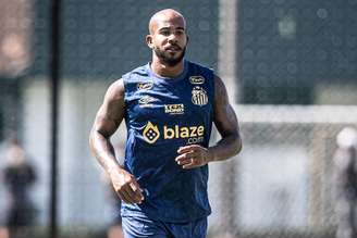 Patrick em treino pelo Santos. 