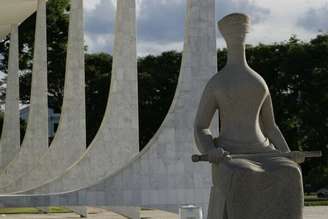 A estátua da Justiça, em frente ao Supremo Tribunal Federal