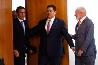 Lula durante encontro com Davi Alcolumbre (União Brasil-AP) e Hugo Motta (Republicanos-PB)
