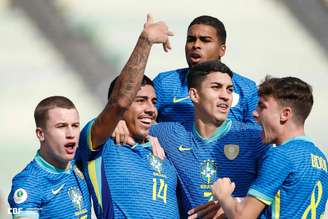 Seleção vence a Colômbia