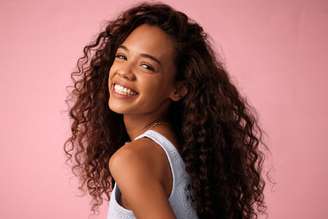 No verão, o cabelo exige alguns cuidados especiais