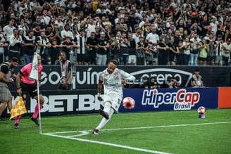 Neymar, do Santos, em jogo contra o Corinthians