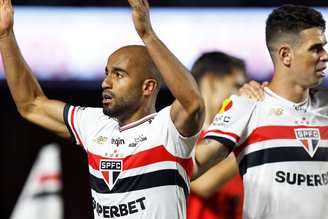 Lucas em vitória contra o Novorizontino no Paulistão 