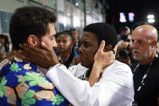 Neguinho da Beija-Flor se emociona em último desfile como intérprete da Escola de Samba Beija-Flor