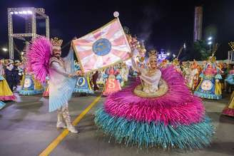 Escola foi a sexta a desfilar no primeiro dia