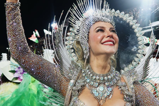 Paolla Oliveira decidiu romper com o carnaval por causa de seus compromissos como atriz.