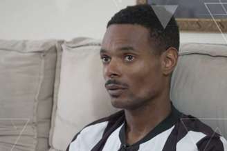 O estudante Igor Melo de Carvalho foi baleado por um policial militar sob falsa acusação de ter roubado um celular no Rio.