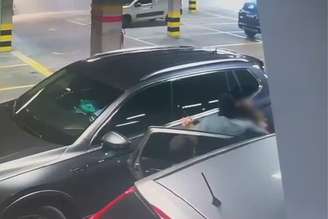 Mulher foi sequestrada em estacionamento de pet shop em São Paulo