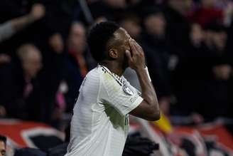 Vini Jr perde pênalti pelo Real Madrid diante do Atlético, nas oitavas da Champions