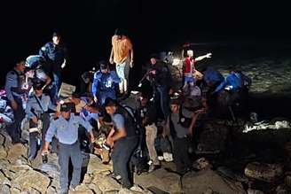 Avião cai em Honduras e deixa 12 mortos