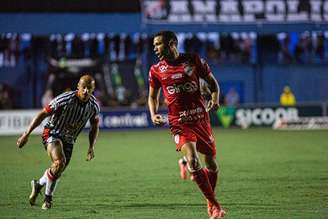 Anápolis e Vila Nova em ação. 