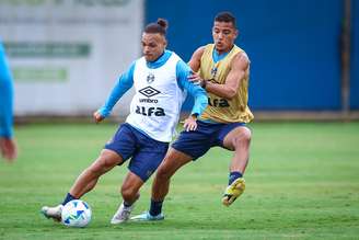 Braithwaite em treino pelo Grêmio. 