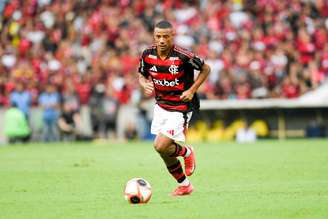 De La Cruz (Flamengo) durante jogo contra o Fluminense, no dia 16.03.2025