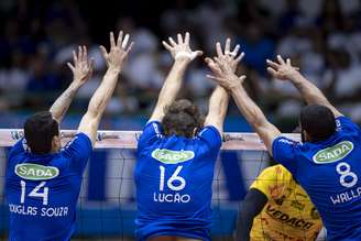 Sada Cruzeiro venceu o Guarulhos no primeiro jogo das quartas da Superliga