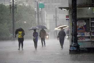 Chuva intensa atingiu São Paulo nesta quinta-feira, 10