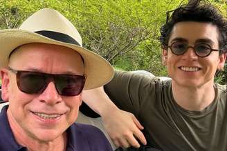 Leandro Karnal e Vitor Fadul são casados desde 2019