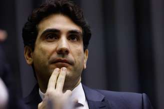 Negociação do Banco Master abre a agenda do presidente do BC, Gabriel Galípolo, nesta sexta-feira, 11