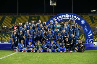 Elenco da seleção brasileira campeão do Sul-Americano Sub-17 2025. 