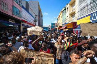 Protesto pela morte do senegalês Ngange Mbaye, no Brás (SP)