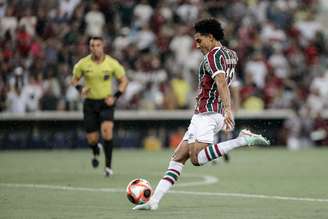 Gabriel Fuentes em ação pelo Fluminense. 