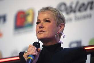 Xuxa realiza cirurgia na coluna para tratamento da Estenose de Canal