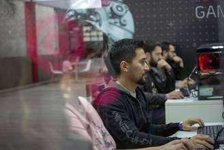 Alunos durante aula na FIAP; escolha entre um curso tecnológico e um bacharelado depende muito do momento de vida do estudante e de sua família.