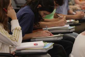 O vestibular de meio do ano oferece uma nova chance aos candidatos.