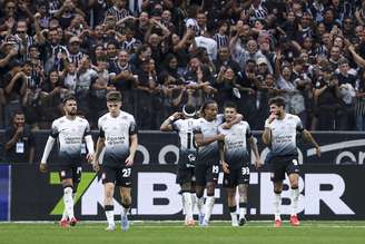 Equipe do Corinthians (Photo by Ricardo Moreira/Getty Images)