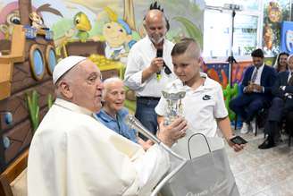 Geneviève Jeanningros durante encontro com o papa Francisco 
