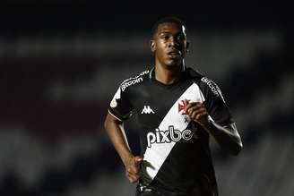 Jóia do Vasco, Rayan marca pela primeira vez em São Januário.