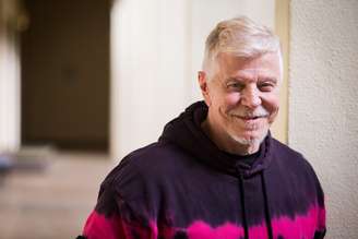 Miguel Falabella comunicou que está com hérnia de disco e, por isso, precisou se afastar das apresentações do musical