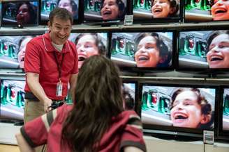 Mark Duplass em cena de 'Uma Família Perfeita', minissérie do Disney+ que retrata caso de Natalia Grace