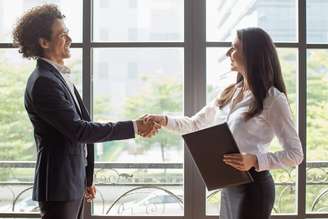 Tem interesse em trabalho remoto em grandes empresas internacionais? Certifique-se de que sua carta de apresentação seja inesquecível