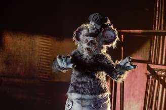 'Screamboat' é filme engraçado, bizarro e violento -- e nem por isso é bom